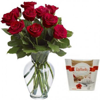 Red roses with Raffaello (select number of flowers)